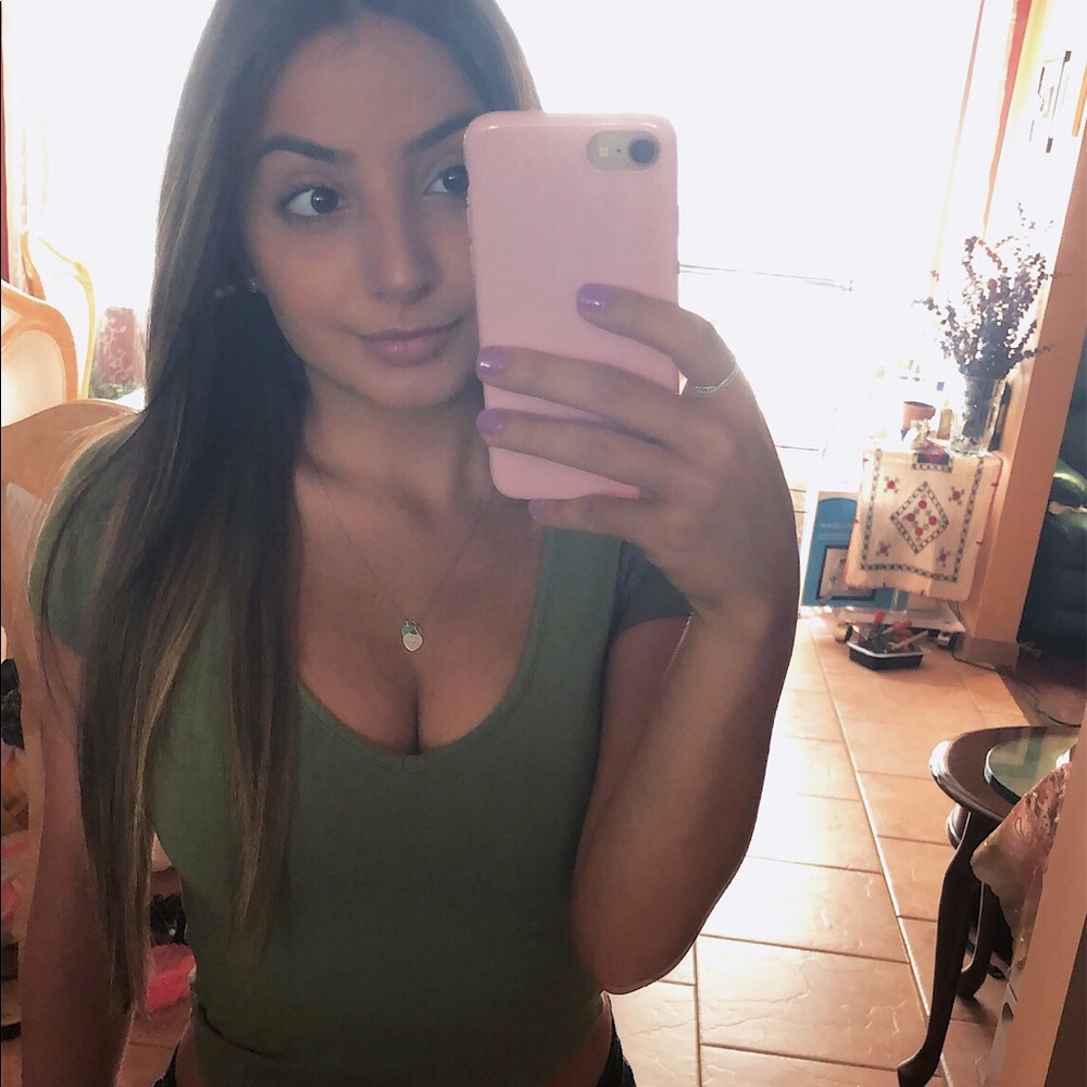 Meet your Posher, Alessandra